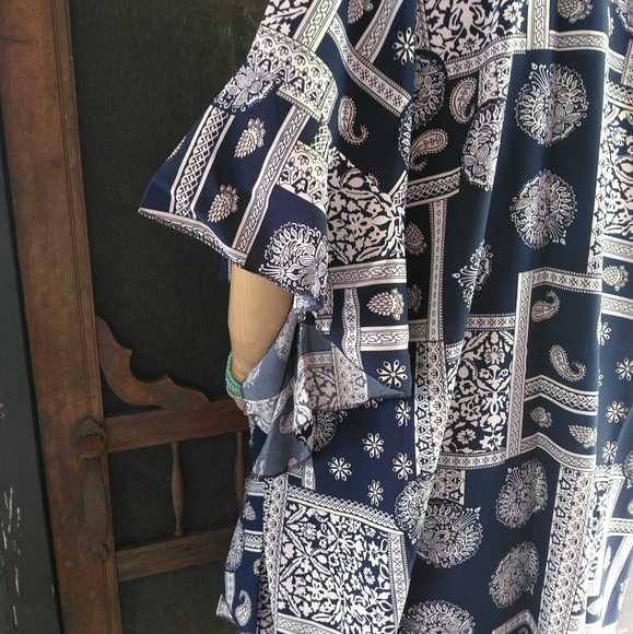 Styliné Blue Ruffled Handkerchief Kimono (NWT) - Picture 5 of 8